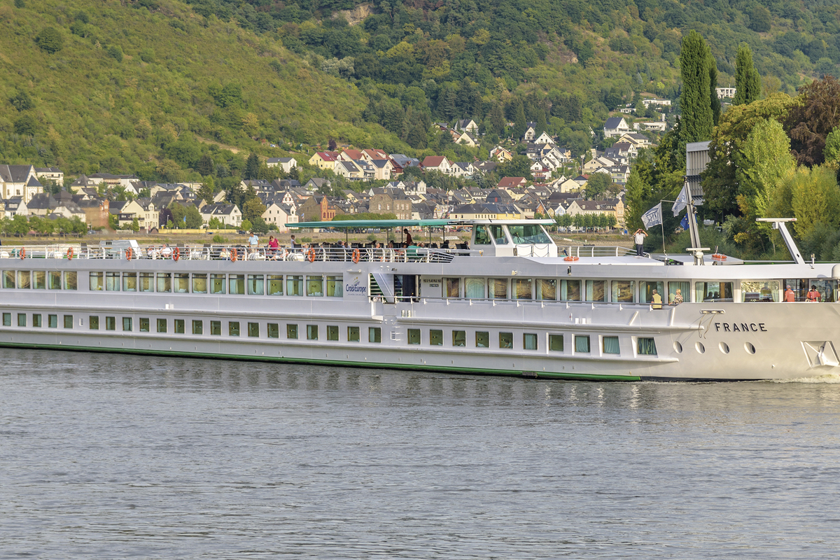 The beautiful blue Danube (port-to-port cruise)